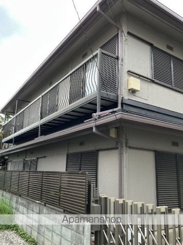総武・中央緩行線 中野駅 徒歩13分 2階建 築44年の外観写真