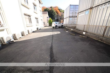 マンションＫＡＮＮＡ[1R/24.16m2]の駐車場