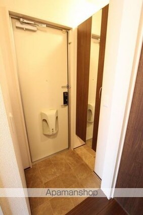 香川県高松市松島町３丁目[2LDK/53.76m2]の玄関