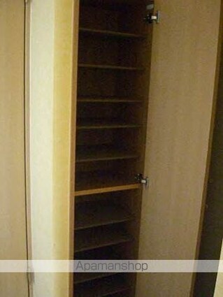 ファイブヒルズ[1R/25m2]の内装
