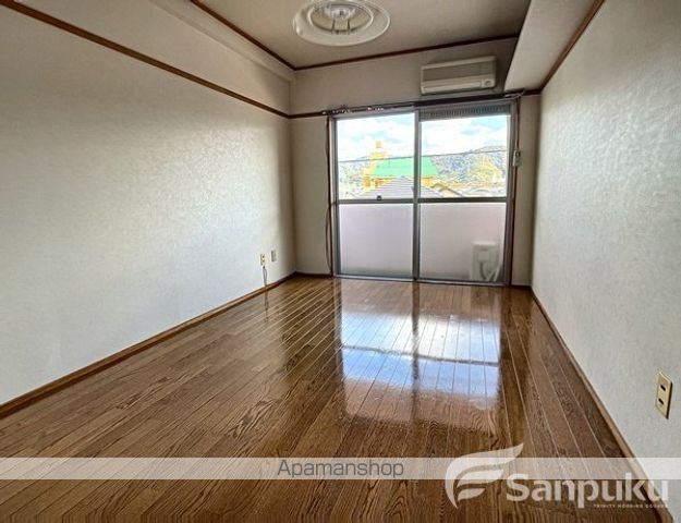 マ・メゾン束本の内装写真