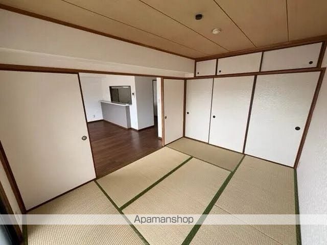 ロイヤルクローバーの内装写真