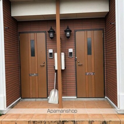 Ａｎｎｉｖｅｒｓａｒｙ弐番館[2LDK/57.02m2]のエントランス2