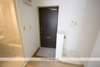 ヴィスタ国分寺[1K/18.84m2]の玄関