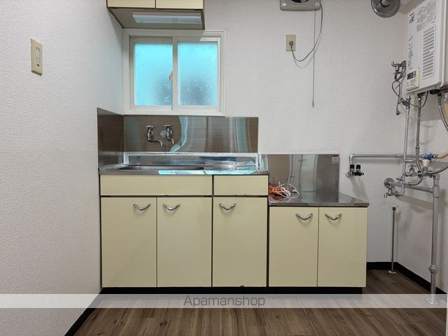 ロイヤルハウス富丘Cの内装写真