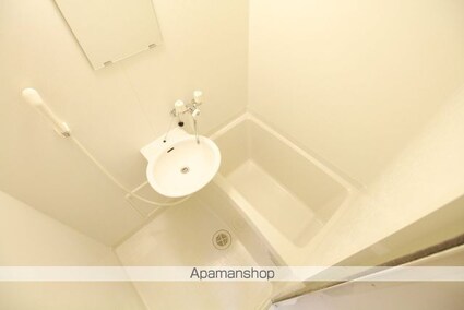 レオパレス中川西[1K/19.87m2]のバス