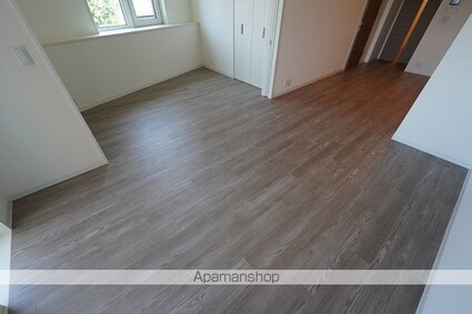 コスモリード新宿余丁町[2LDK/62.24m2]のリビング・居間