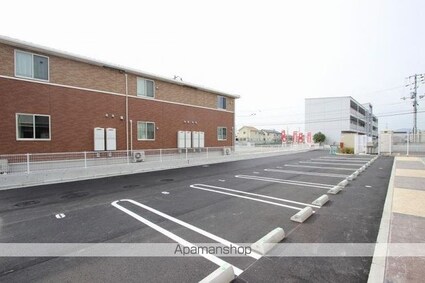 エナジー[1LDK/35.29m2]の駐車場