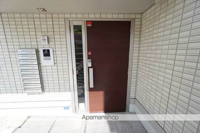 GI−ZIIIの玄関写真