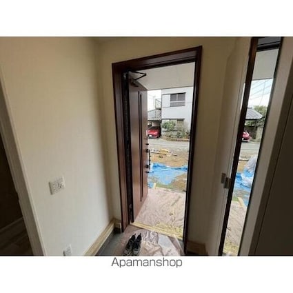 フォレストガーデン稲毛[3LDK/85.28m2]の玄関