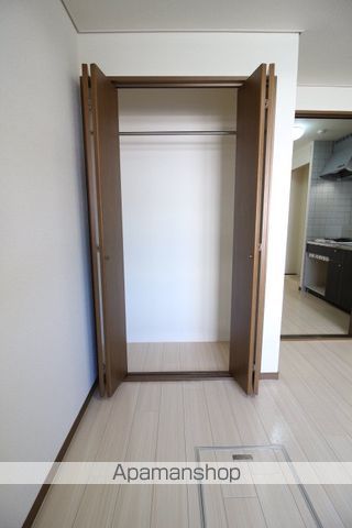 パープルメゾンIIの内装写真