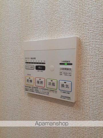 グランクリュ佐古 EASTの内装写真