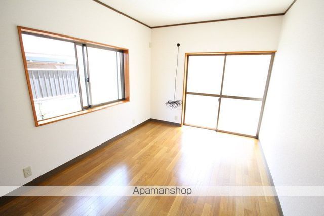 大阪モノレール本線 少路駅 徒歩16分 2階建 築49年の内装写真
