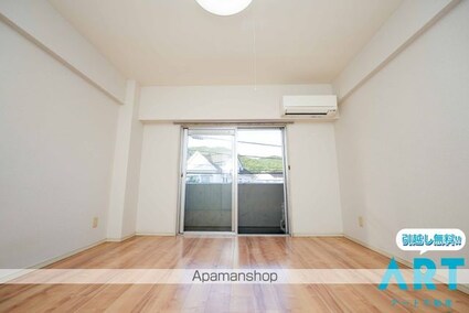 カーサ村上[1K/25.2m2]のリビング・居間