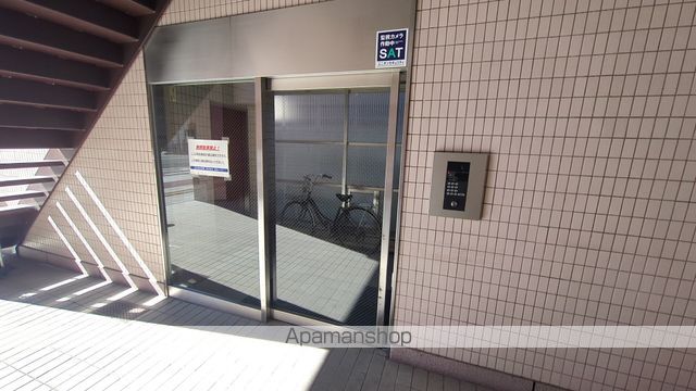 アーバン三篠の玄関写真