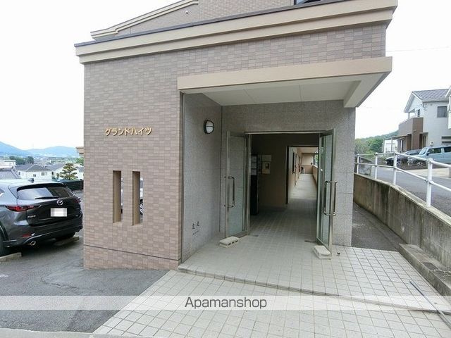 グランドハイツの玄関写真