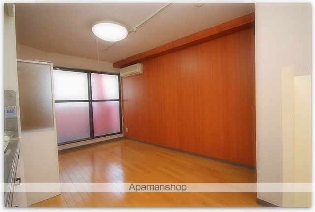 ステイタス難波ビルの内装写真
