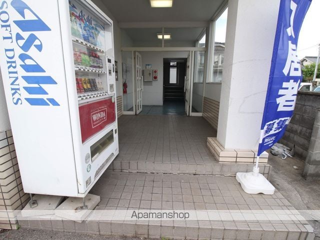 プレアール宮之阪の玄関写真