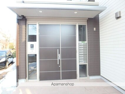 カーサ・デ・ソラーナ[1LDK/50.04m2]のエントランス1