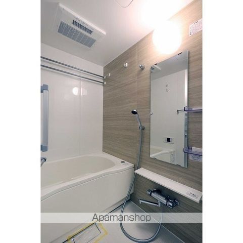 コンフォリア東陽町[1K/25.24m2]のバス