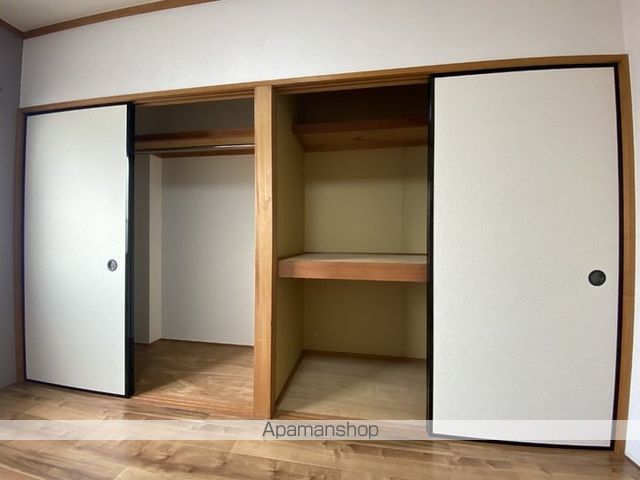グランデュール高柳 A棟の内装写真