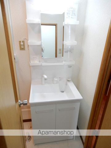 コスモロイヤル東苗穂B棟の内装写真