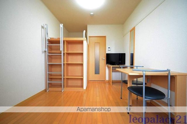 レオパレスカメリア 西片江の内装写真