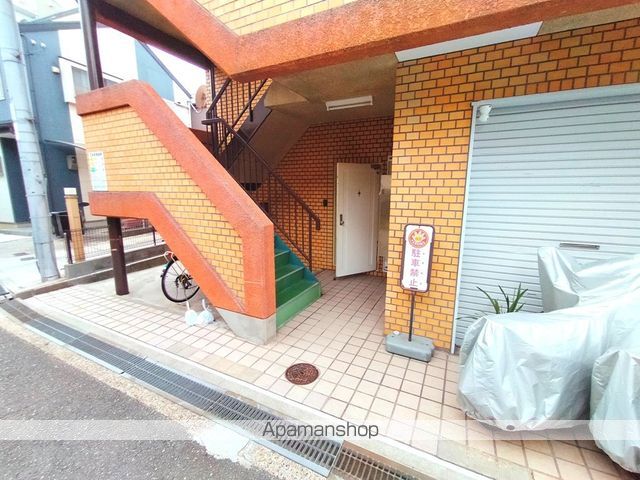 西禁野グリーンハイツの玄関写真