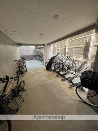 東京都中野区江古田２丁目[1LDK/40.11m2]の共用部3