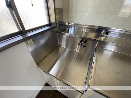 カームネスト１４　Ａ・Ｂ・Ｃ棟[2LDK/48m2]の内装3