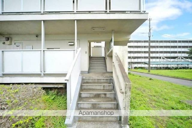 ビレッジハウス阿久和7号棟の玄関写真