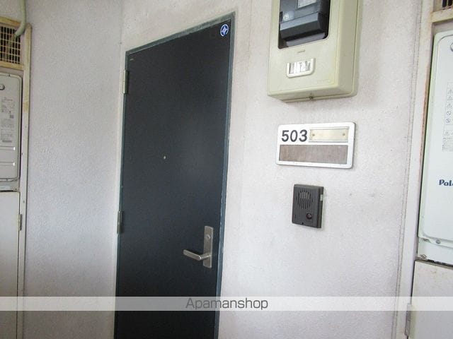 グリーンキャピタル本町の玄関写真