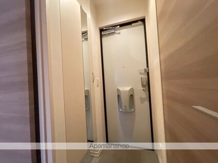 レジデンス　フィーユ　Ｂ棟[1LDK/29.44m2]の玄関