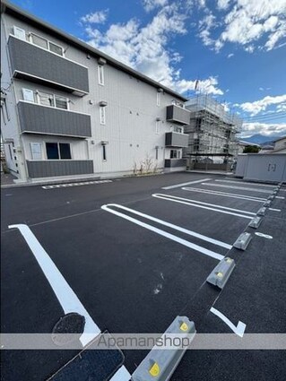 ＧＲＡＮＤ　ＤーＲＯＯＭ高宮北Ｗ[1LDK/39.77m2]の駐車場