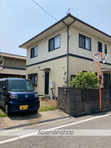 三吉町4丁目貸家の外観写真