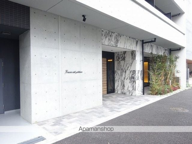 GENOVIA西横浜の玄関写真