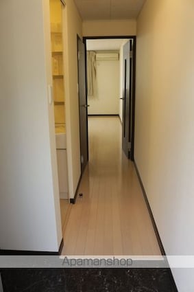 レオネクストエスタシオネス[1K/30m2]の玄関