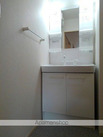 ラピスラズリIIIの内装写真