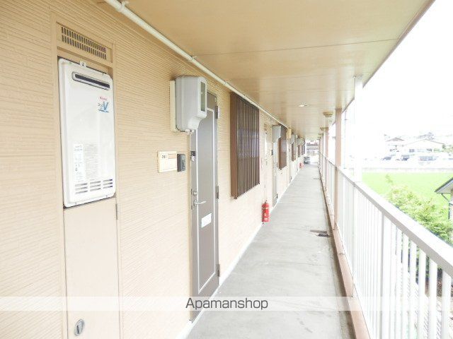 SURPLUS TWOサンハイツAの玄関写真