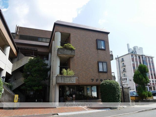 フジキビルの外観写真