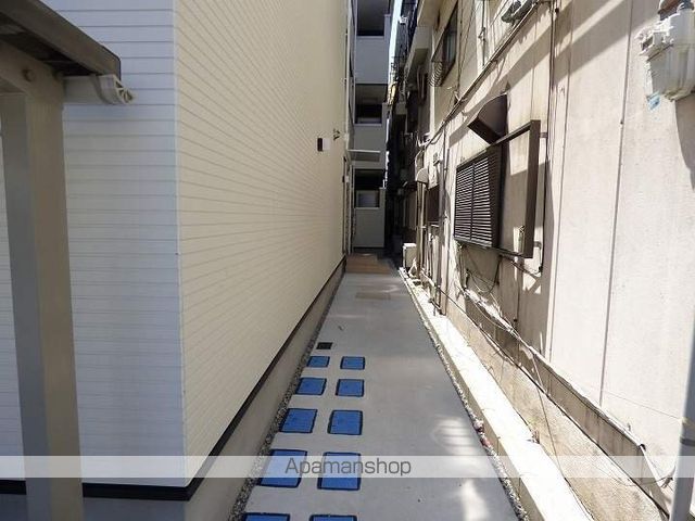 CINQ南巽の玄関写真