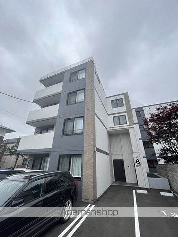 8 3W2 HACHI SANWESTNYの外観写真