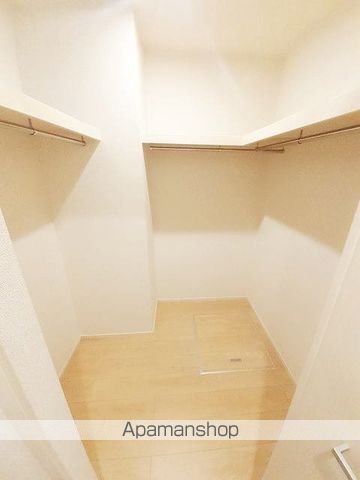 シャングリラIIIの内装写真