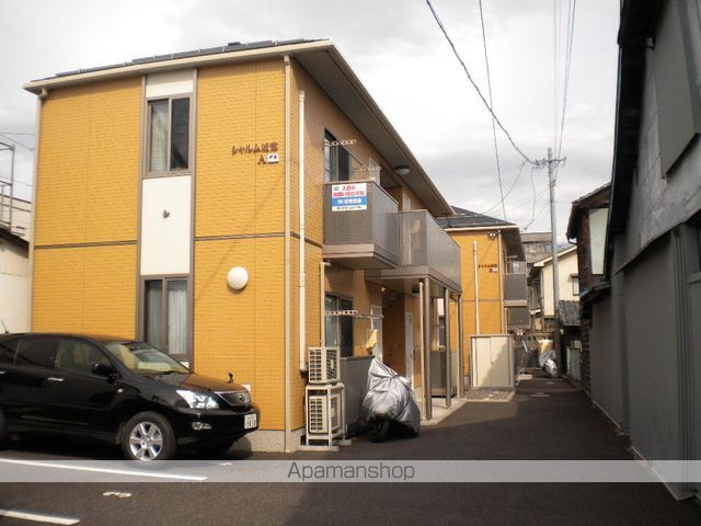 シャルム城東の玄関写真