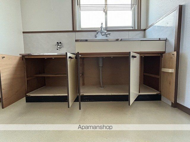レーベン倉岡の内装写真