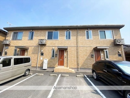 ロイヤルメゾン・プリモ[3LDK/81.74m2]の外観2