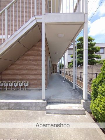 ベラコリーネの玄関写真