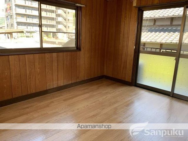 予讃線 伊予和気駅 徒歩18分 2階建 築48年の内装写真