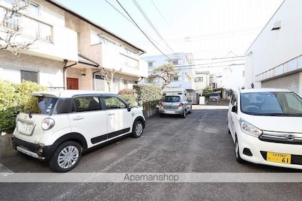 玉二ハイツ[1K/24.06m2]の駐車場1