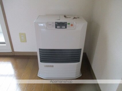 ハイカムール鷹清水　Ｂ[2K/35.6m2]の内装2